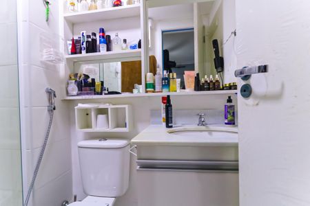 Apartamento à venda com 57m², 2 quartos e 1 vagaBanheiro da Suíte 2