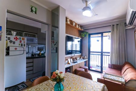 Sala de apartamento à venda com 2 quartos, 57m² em Del Castilho, Rio de Janeiro