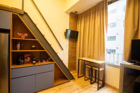 Sala  de kitnet/studio à venda com 1 quarto, 35m² em Jardim das Acacias, São Paulo