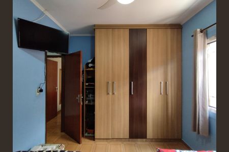 Casa à venda com 200m², 2 quartos e 3 vagas Casa à venda com 200m², 2 quartos e 3 vagasQuarto 2