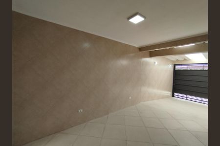 Casa à venda com 200m², 2 quartos e 3 vagas