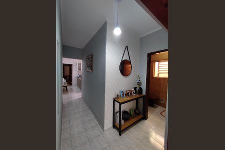 Casa à venda com 200m², 2 quartos e 3 vagas Casa à venda com 200m², 2 quartos e 3 vagasCorredor