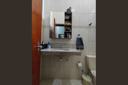Casa à venda com 200m², 2 quartos e 3 vagas Casa à venda com 200m², 2 quartos e 3 vagasBanheiro - torneira