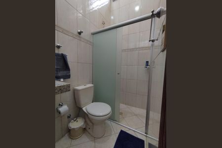 Casa à venda com 200m², 2 quartos e 3 vagas Casa à venda com 200m², 2 quartos e 3 vagasBanheiro - torneira