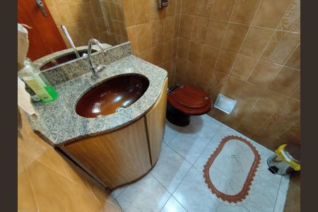 Casa à venda com 200m², 2 quartos e 3 vagas Casa à venda com 200m², 2 quartos e 3 vagasBanheiro - torneira