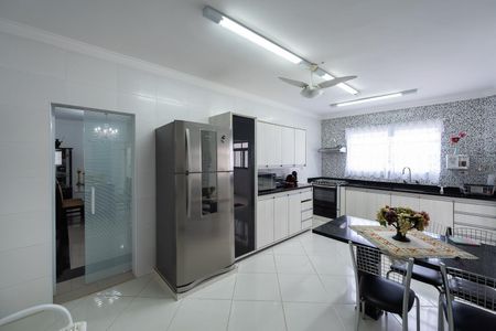 Apartamento para alugar com 137m², 2 quartos e 1 vagaCozinha