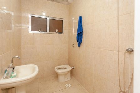 Casa para alugar com 225m², 2 quartos e 2 vagasBanheiro 2