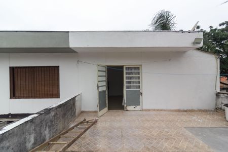 Casa para alugar com 225m², 2 quartos e 2 vagas Casa para alugar com 225m², 2 quartos e 2 vagasVaranda do Quarto