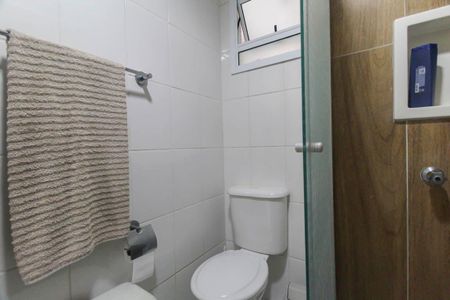 Apartamento à venda com 75m², 3 quartos e 2 vagas Apartamento à venda com 75m², 3 quartos e 2 vagasBanheiro