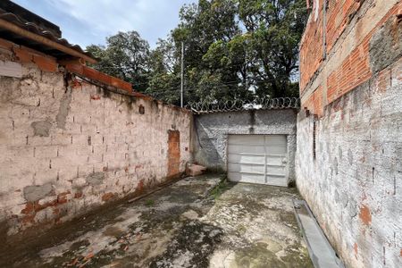 Casa para alugar com 85m², 2 quartos e 2 vagas Casa para alugar com 85m², 2 quartos e 2 vagasGaragem