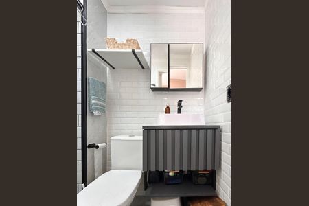 Apartamento à venda com 65m², 2 quartos e 1 vagaBanheiro da Suíte