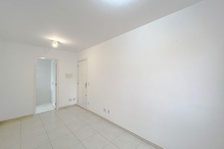 Apartamento para alugar com 42m², 2 quartos e sem vaga Apartamento para alugar com 42m², 2 quartos e sem vagaSala