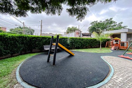 Apartamento para alugar com 42m², 2 quartos e sem vaga Apartamento para alugar com 42m², 2 quartos e sem vagaÁrea comum - Playground