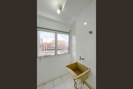 Apartamento para alugar com 42m², 2 quartos e sem vaga Apartamento para alugar com 42m², 2 quartos e sem vagaCozinha e Área de Serviço