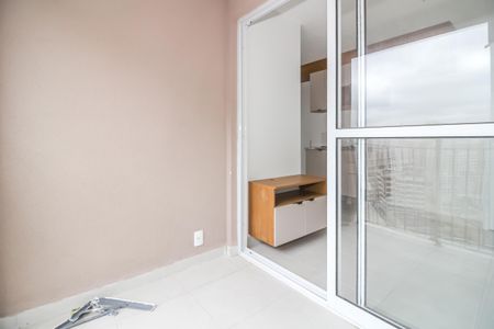 Varanda de apartamento para alugar com 2 quartos, 36m² em Parque Industrial Tomas Edson, São Paulo
