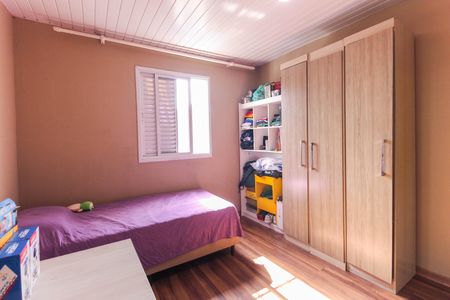 Casa à venda com 5m², 6 quartos e 2 vagasQuarto 1 Casa 3