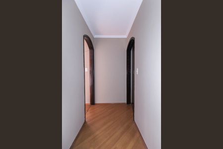 Casa à venda com 5m², 6 quartos e 2 vagasCorredor Casa 2