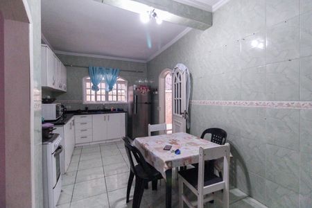 Casa à venda com 5m², 6 quartos e 2 vagasCozinha Casa 1