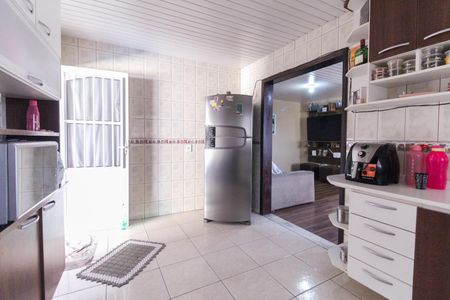 Casa à venda com 5m², 6 quartos e 2 vagasCozinha Casa 3