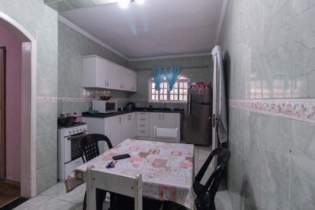 Casa à venda com 5m², 6 quartos e 2 vagasCozinha Casa 1