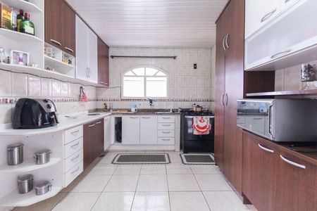 Casa à venda com 5m², 6 quartos e 2 vagasCozinha Casa 3