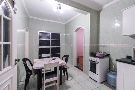 Casa à venda com 5m², 6 quartos e 2 vagasCozinha Casa 1