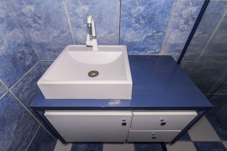 Casa à venda com 5m², 6 quartos e 2 vagasBanheiro Social Casa 2