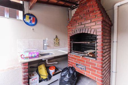 Casa à venda com 5m², 6 quartos e 2 vagasQuintal - Churrasqueira Casa 3