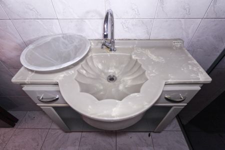 Casa à venda com 5m², 6 quartos e 2 vagasBanheiro da Suíte Casa 2