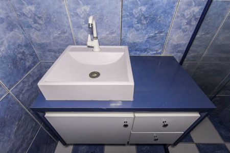Casa à venda com 68m², 2 quartos e 1 vaga Casa à venda com 68m², 2 quartos e 1 vagaBanheiro Social