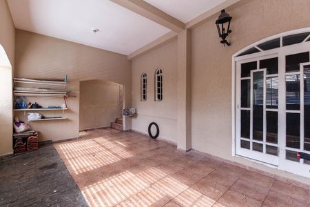 Casa à venda com 68m², 2 quartos e 1 vaga Casa à venda com 68m², 2 quartos e 1 vagaGaragem