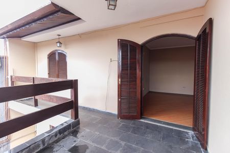 Casa à venda com 68m², 2 quartos e 1 vaga Casa à venda com 68m², 2 quartos e 1 vagaVaranda da Suíte