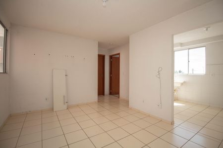 Sala de apartamento para alugar com 2 quartos, 53m² em Qn 8b, Brasília