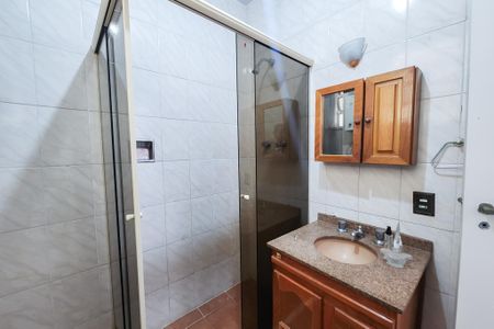 Apartamento para alugar com 70m², 2 quartos e sem vagaBanheiro 