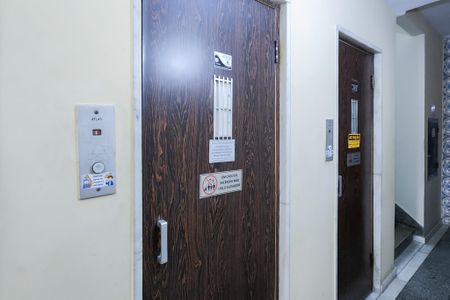 Apartamento para alugar com 70m², 2 quartos e sem vagaElevadores 