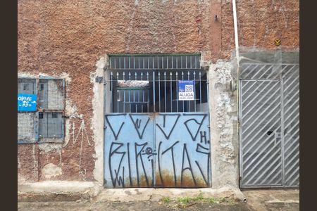 Casa para alugar com 60m², 1 quarto e sem vagaplaca