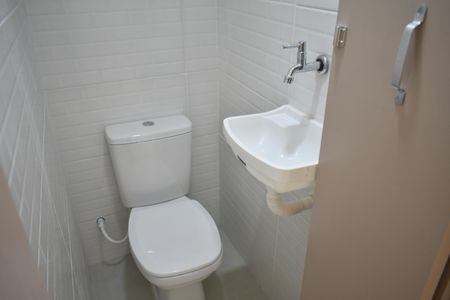 Casa para alugar com 100m², 2 quartos e 1 vagaLavabo