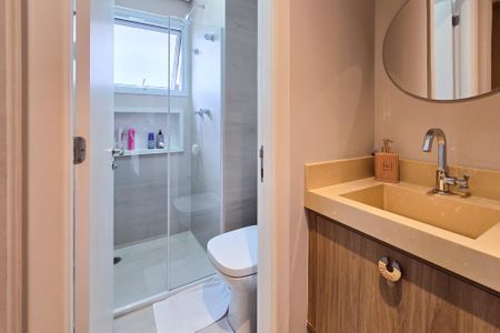 Apartamento à venda com 62m², 2 quartos e 1 vaga Apartamento à venda com 62m², 2 quartos e 1 vagaBanheiro Social