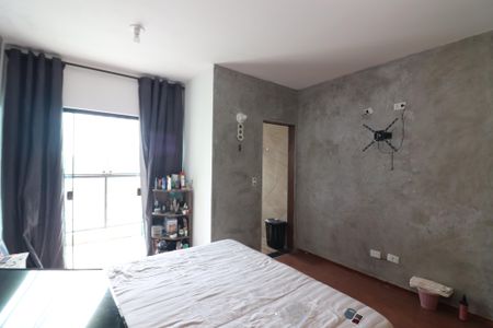 Casa à venda com 216m², 2 quartos e 4 vagasSuíte 1