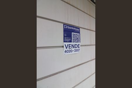 Casa à venda com 216m², 2 quartos e 4 vagasPlaca 