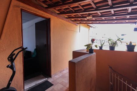 Apartamento à venda com 184m², 3 quartos e sem vaga Apartamento à venda com 184m², 3 quartos e sem vagaVaranda Casa 3