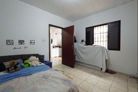 Casa à venda com 170m², 2 quartos e 2 vagasQuarto Casa2