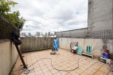Casa à venda com 170m², 2 quartos e 2 vagasQuintal