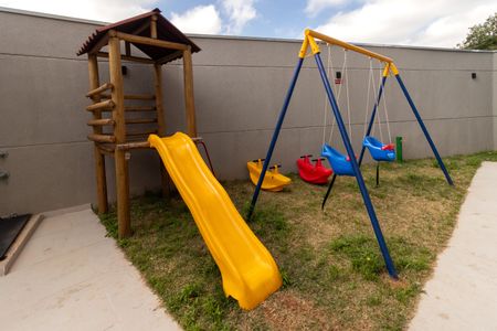 Apartamento à venda com 24m², 1 quarto e sem vagaÁrea comum - Playground