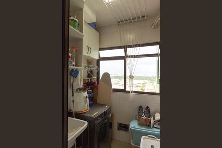 Apartamento à venda com 63m², 3 quartos e 1 vagaÁrea de Serviço