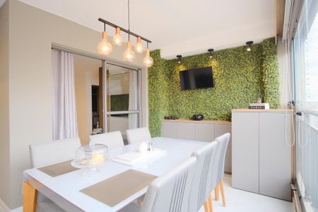 Apartamento à venda com 69m², 2 quartos e 2 vagasVaranda