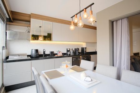 Apartamento à venda com 69m², 2 quartos e 2 vagasVaranda