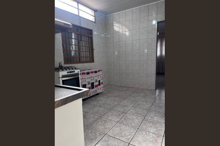 Casa à venda com 243m², 5 quartos e 2 vagasCozinha