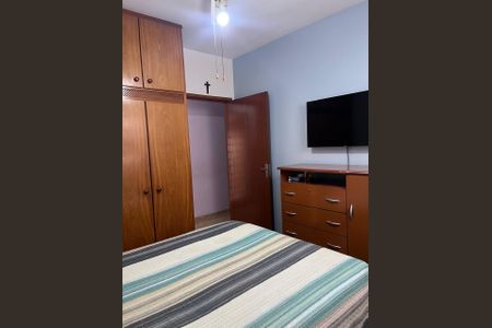 Casa à venda com 243m², 5 quartos e 2 vagasQuarto