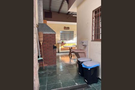 Casa à venda com 243m², 5 quartos e 2 vagasÁrea externa